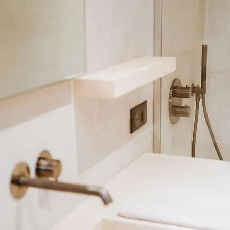 Elegance Et Luxe Au Canadel